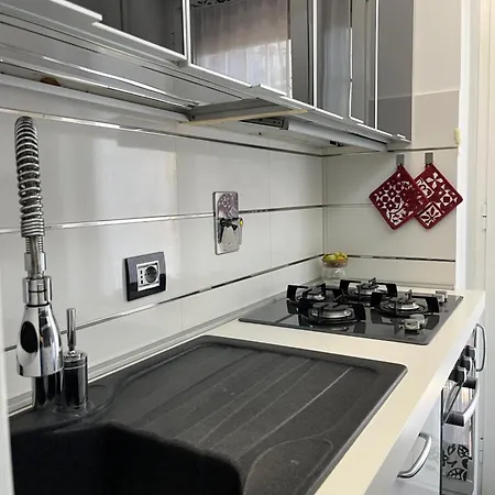 Appartamento Acquedotto Alessandrino House